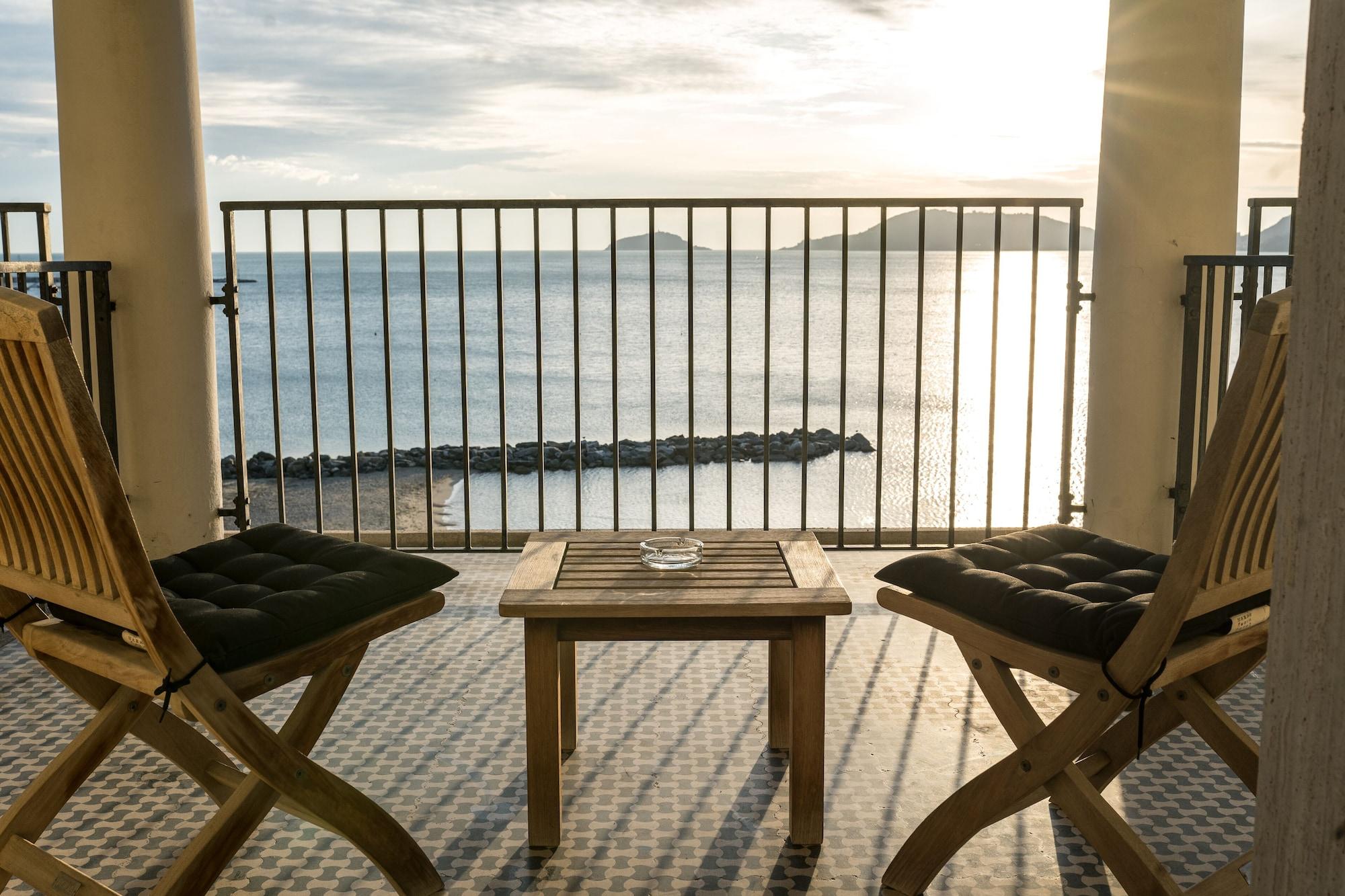 Hotel Venere Azzurra Lerici Buitenkant foto
