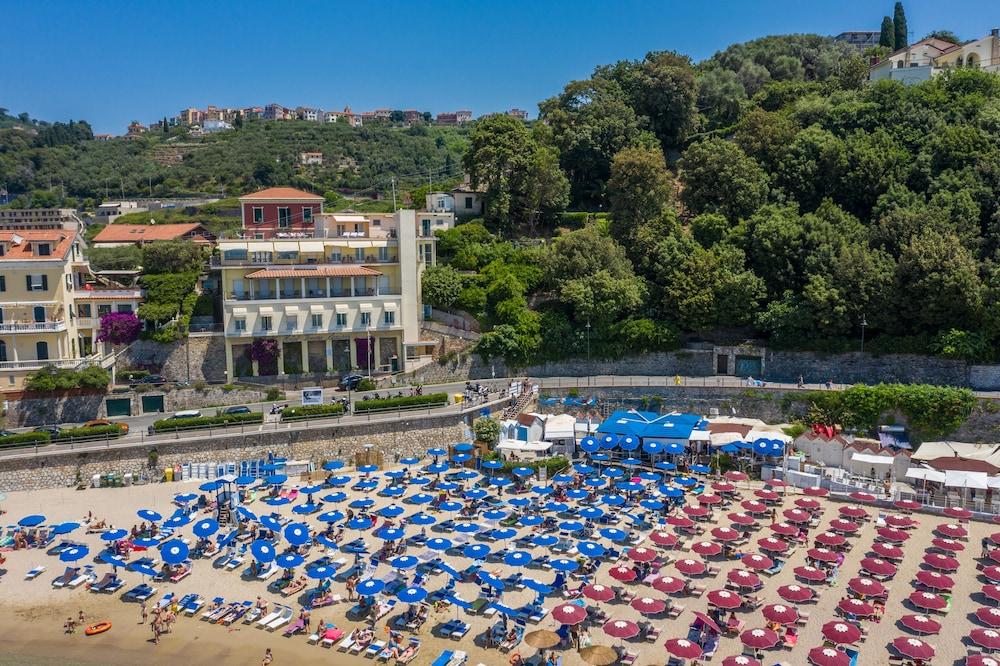 Hotel Venere Azzurra Lerici Buitenkant foto