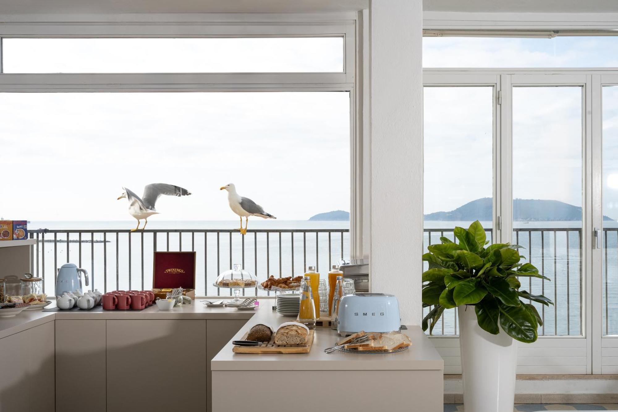 Hotel Venere Azzurra Lerici Buitenkant foto