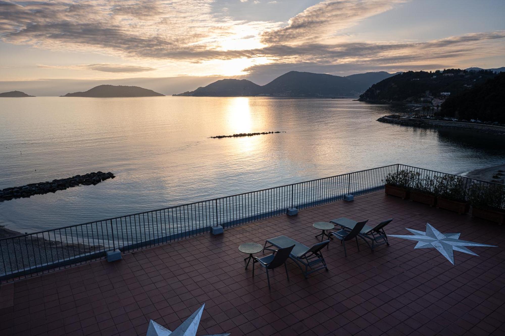 Hotel Venere Azzurra Lerici Buitenkant foto