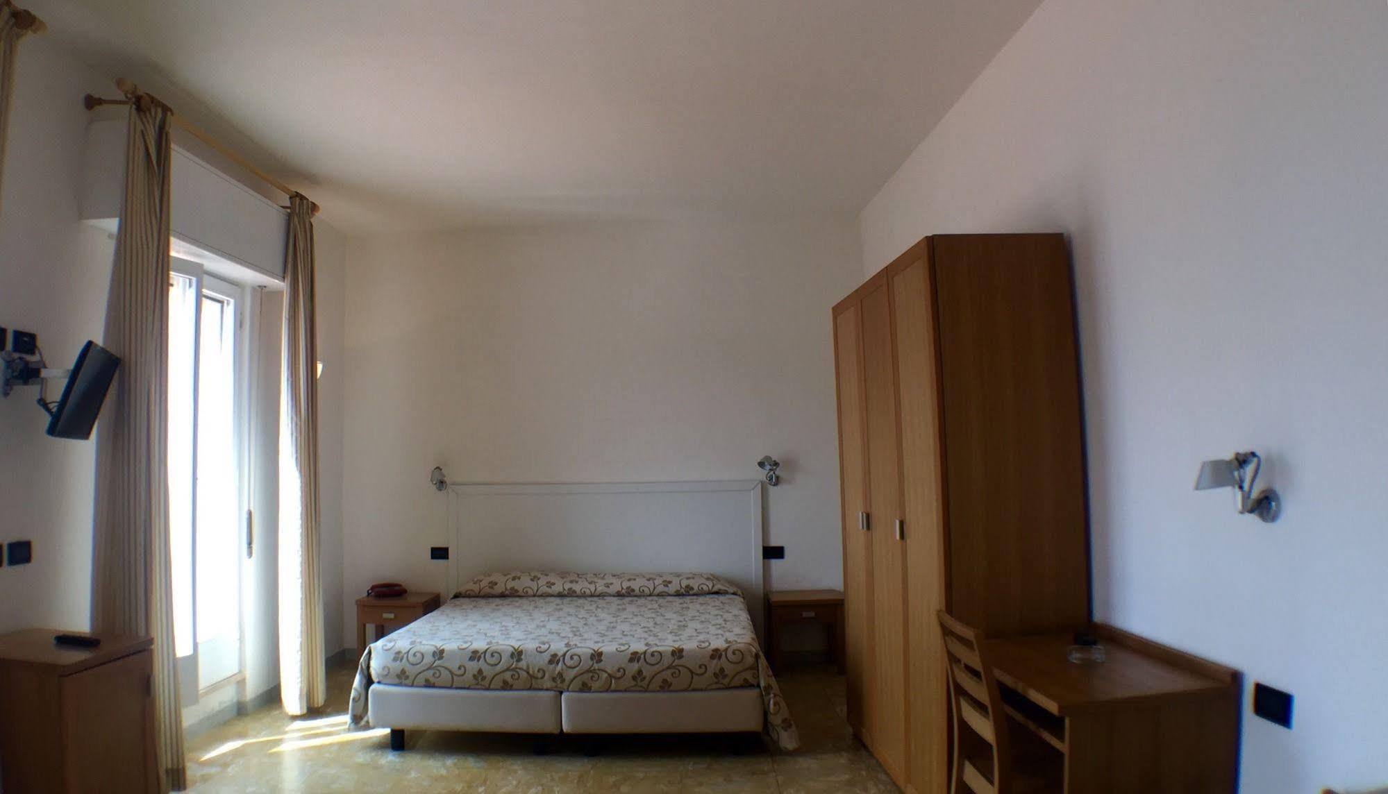 Hotel Venere Azzurra Lerici Buitenkant foto