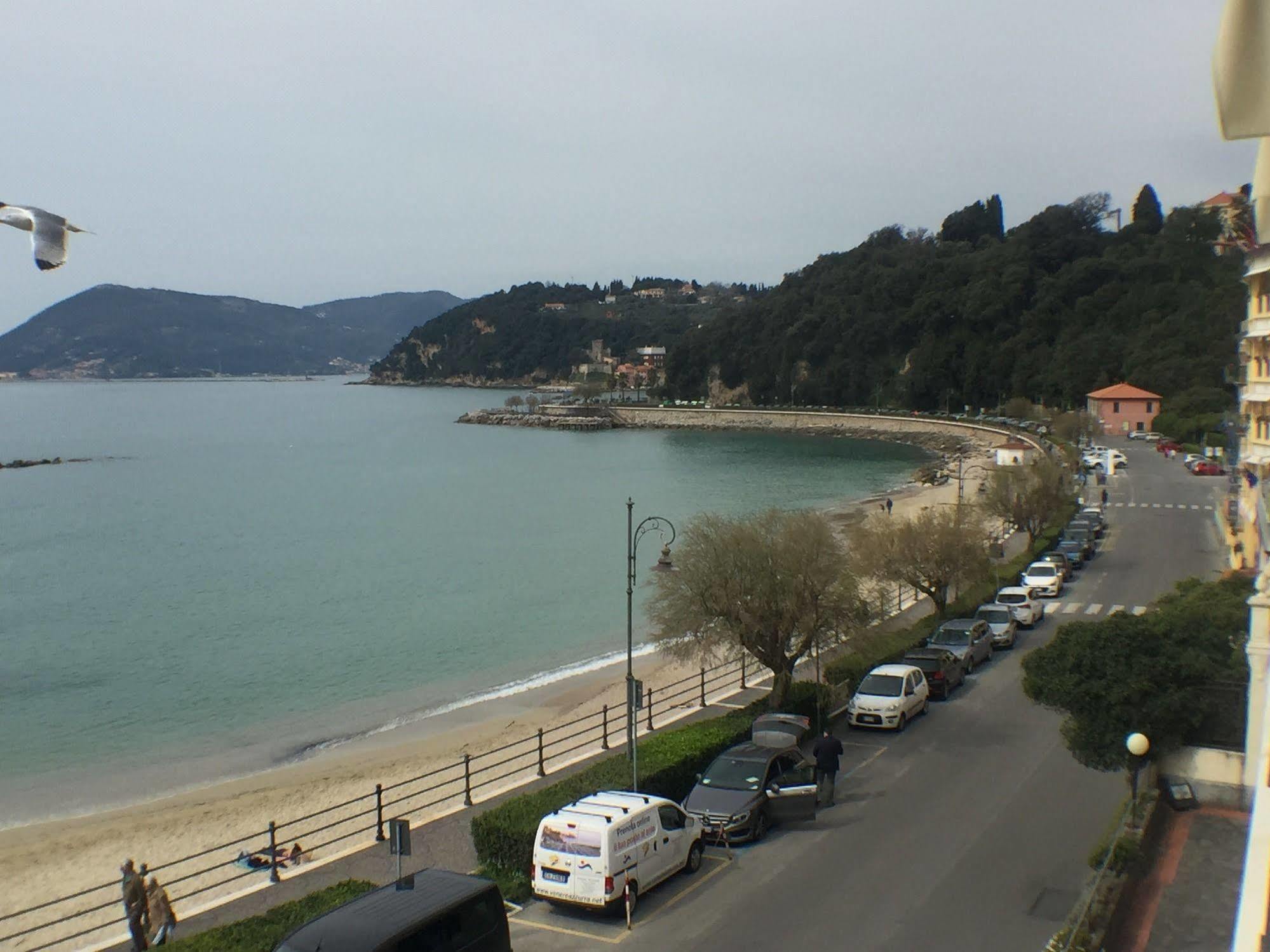 Hotel Venere Azzurra Lerici Buitenkant foto